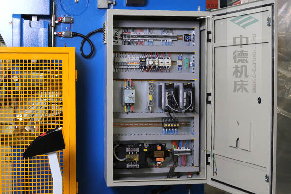 ZDPK-10032采用法國進口施耐德元氣件，穩(wěn)定耐用壽命長