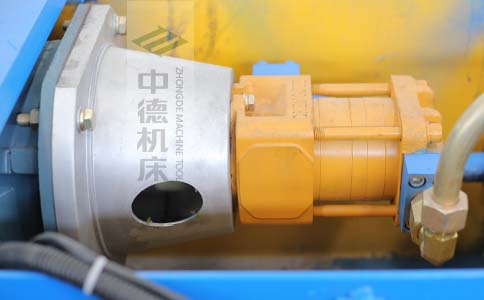 ZDPK-10025采用國(guó)內(nèi)一流品牌電機(jī)及油泵，動(dòng)力強(qiáng)勁，噪音低.jpg